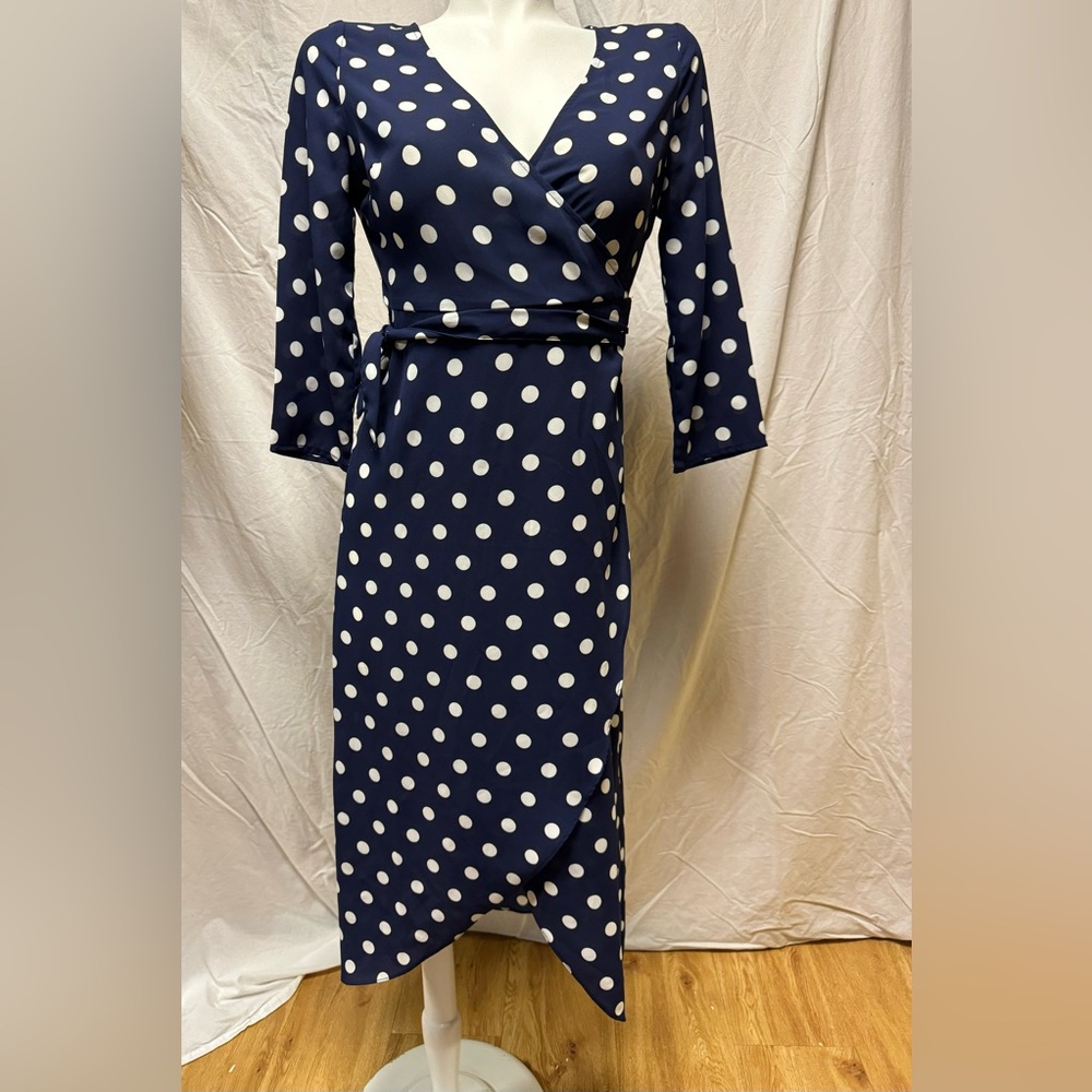 Forever 21 wrap dress. Size M